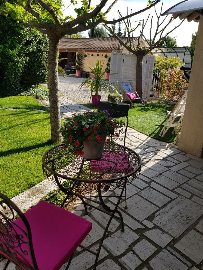 Bed and Breakfast A L'Oree Du Pin Aix-en-Provence Exterior foto